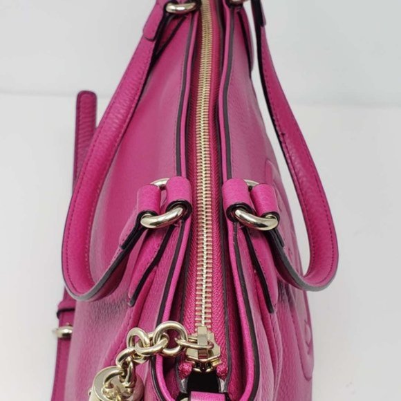 Auth GUCCI Soho Fuchsia Calfskin Crossbody Bag - Picture 3 of 16